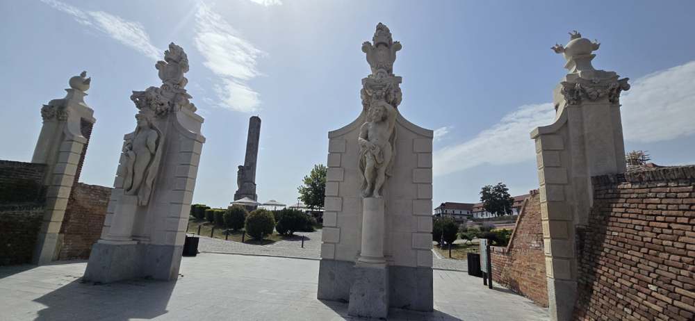 tur ghidat în Alba Iulia și Cetatea Alba Carolina